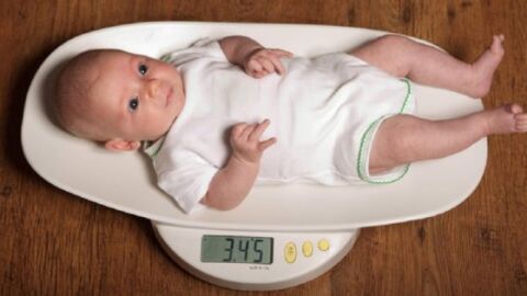 زيادة وزن الطفل الرضيع في أسبوع