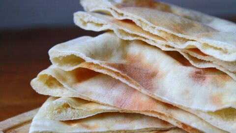 وصفات بالخبز العربي