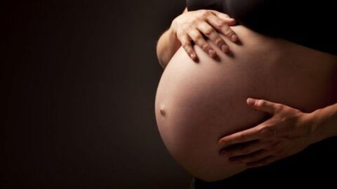 علامات بداية الحمل عند المرأة