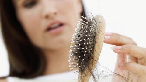 أفضل طريقة لعلاج تساقط الشعر