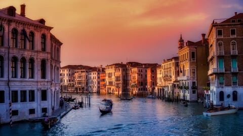 مدينة الحب في إيطاليا