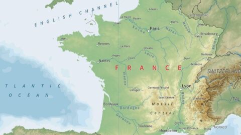 أقرب الدول إلى فرنسا