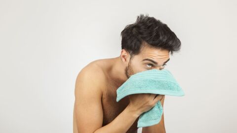 الطريقة الصحيحة لغسل الوجه