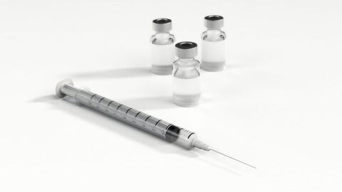 آثار التطعيم ضد الحمى الشوكية