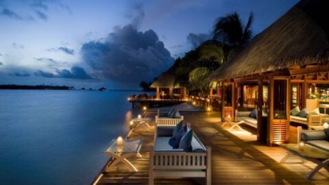 موضوع عن جزر المالديف