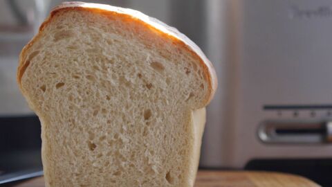 طريقة خبز التوست
