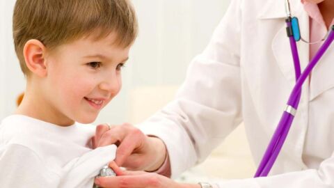 علاج عسر الهضم عند الأطفال