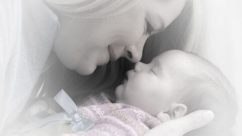 ما هي فوائد الرضاعة للطفل