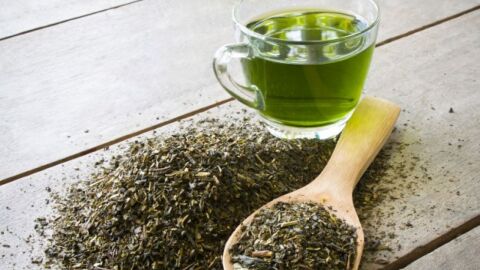 ما فوائد شرب الشاي الأخضر