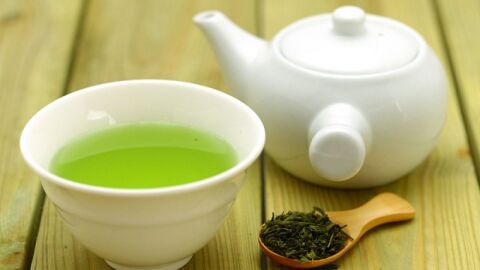 ما فوائد الشاي الأخضر للبشرة