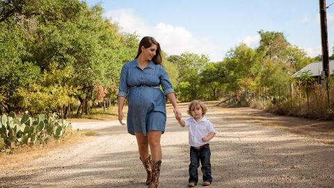 ما فائدة المشي للحامل في الشهر التاسع