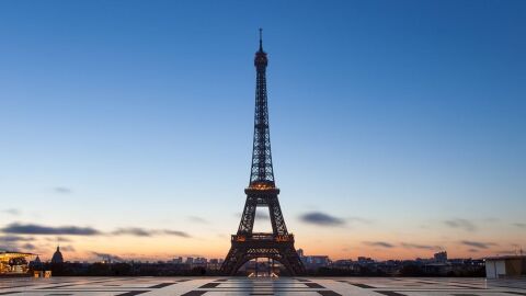 ما اسم برج باريس