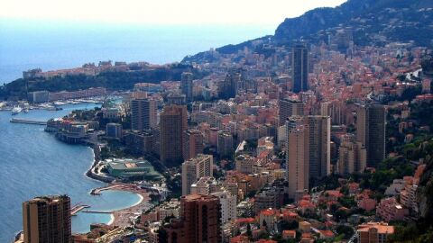 ما هو نظام الحكم في موناكو