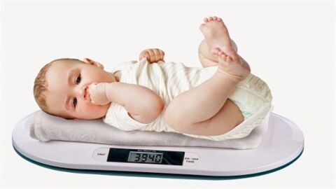 كم يكون وزن الجنين عند الولادة