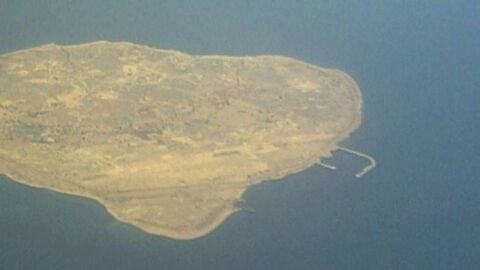 أين تقع جزيرة طنب
