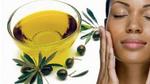فوائد تدليك الوجه بزيت الزيتون