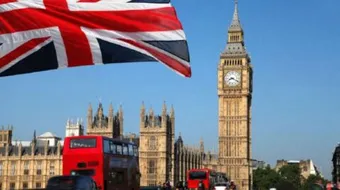 دولة لا تحتفل بعيد استقلالها