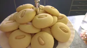 عمل الغريبة