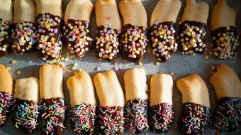 مكونات بسكويت النشادر