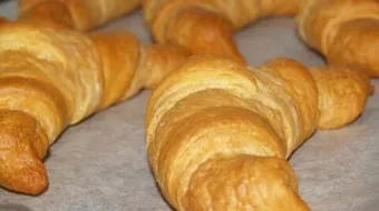 طريقة سهلة لعمل الكرواسون