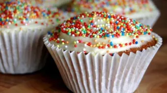 طريقة سهلة لعمل الكب كيك