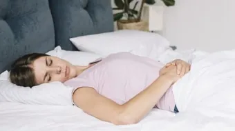 هل توجد أعراض للحمل قبل الدورة