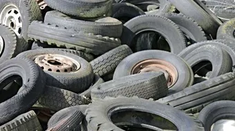 إعادة تدوير عجلات السيارات