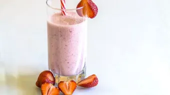 طريقة عصير الفراولة بالموز