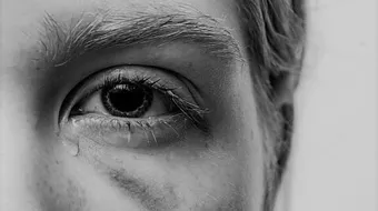 كلام جميل عن دموع العين