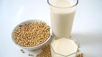 فوائد وأضرار حليب الصويا