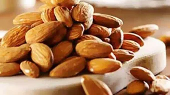 فوائد زيت اللوز