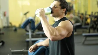 فوائد الأحماض الأمينية لكمال الأجسام