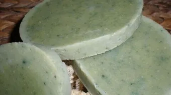 فوائد صابون الخيار للوجه