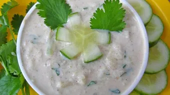 فوائد الخيار باللبن