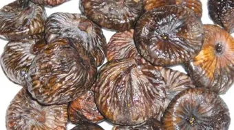 فوائد التين المجفف وزيت الزيتون