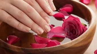 فوائد شرب ماء الزهر مع الماء