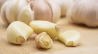 فوائد أكل الثوم على الريق للتخسيس