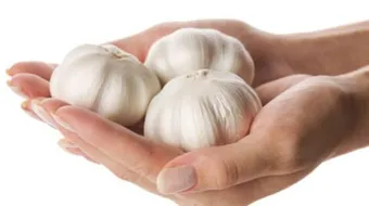 فوائد الثوم للأظافر