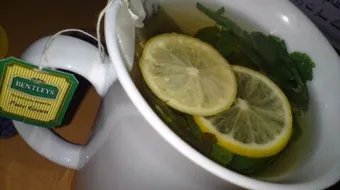 فوائد الشاي الأخضر للكرش