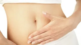 فوائد العسل على السرة