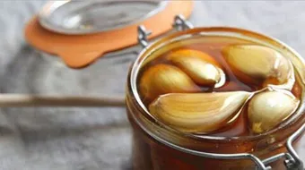 فوائد العسل مع الثوم