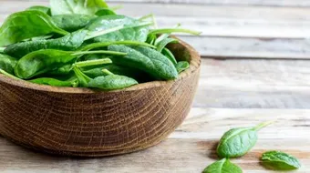 فوائد السبانخ للشعر