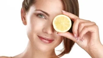 فوائد السكر والليمون للبشرة