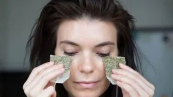 فوائد كمادات الشاي للعيون