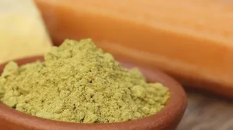 فوائد الحلبة المطحونة للوجه