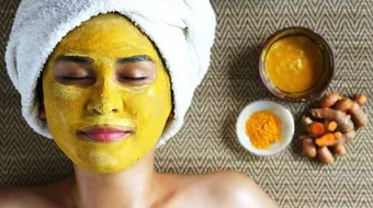 فوائد قناع الكركم