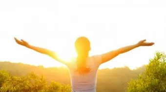 فوائد المشي في الشمس