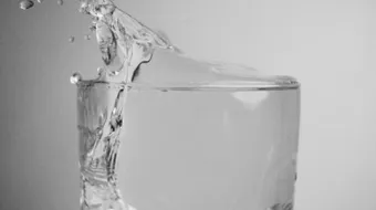 فوائد الماء للبشرة والشعر