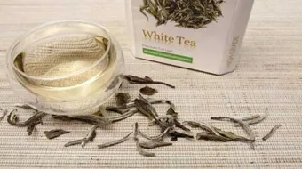 فوائد الشاي الأبيض للبشرة