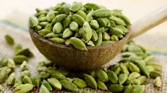 أضرار الهيل